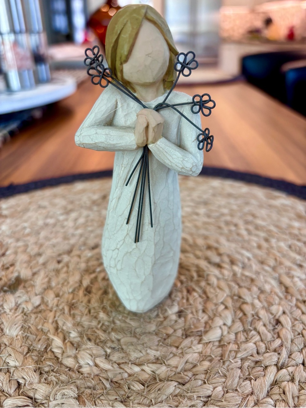 Willow Tree Cream Figurine with Wire Flower Bouquet and Tan Hair